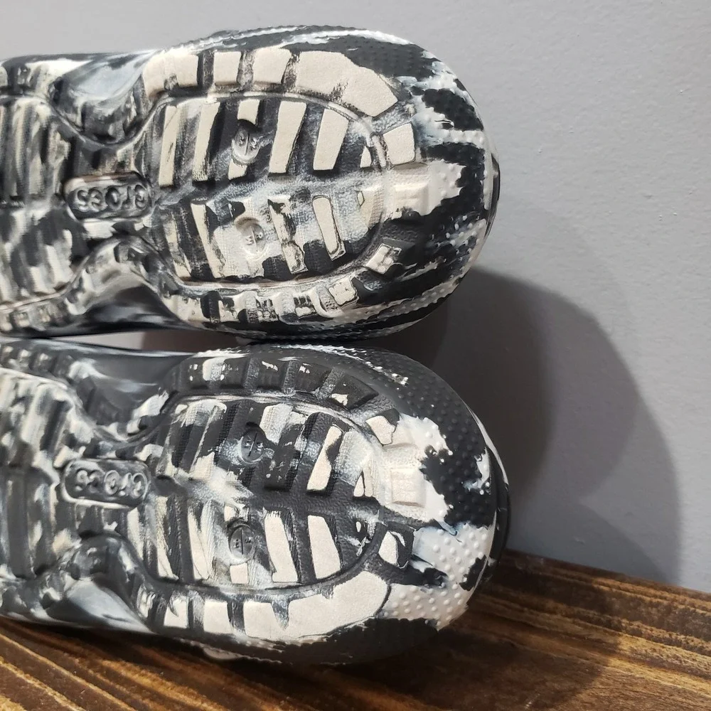 Crocs Classic Lined Clog Black White Marble Tie Dye Men's Size 8